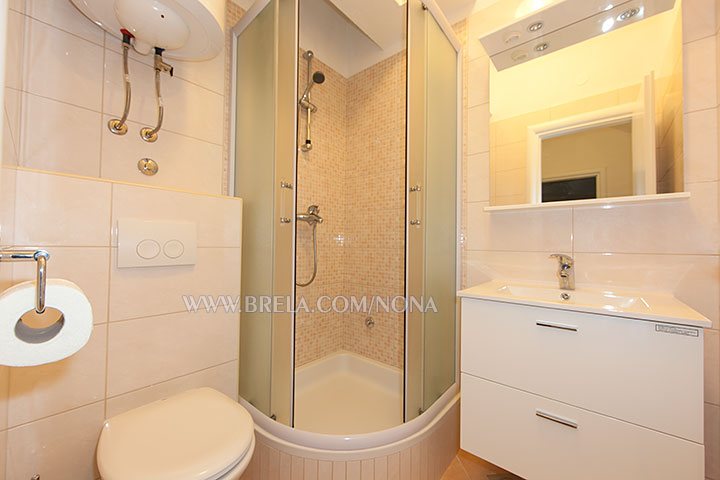 apartments Nona, Brela Soline - bathroom