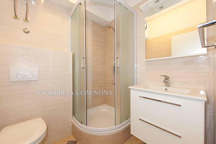 apartments Nona, Brela Soline - bathroom