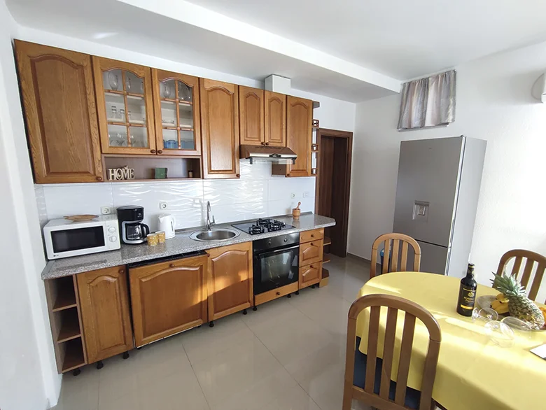 Apartments Orada, Brela - kitchen