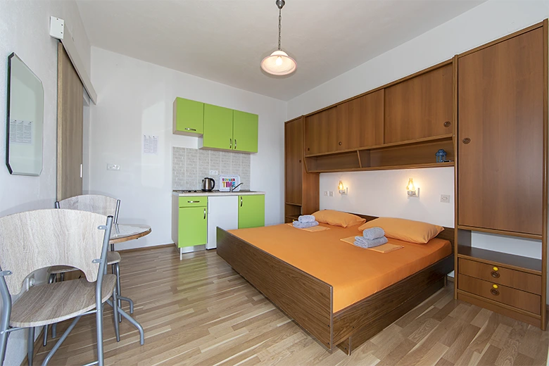 Apartments Petar, Brela - bedroom