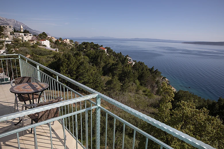 Apartments Petar, Brela - balcony with seaview