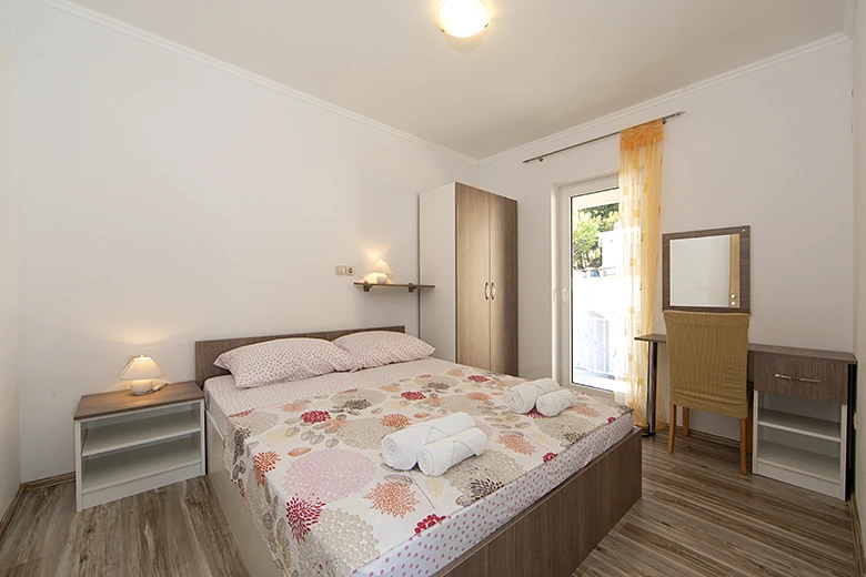 Apartments Petar, Brela - bedroom