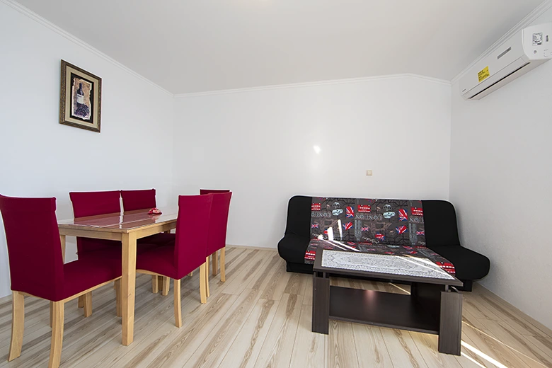 Apartments Petar, Brela - dining room