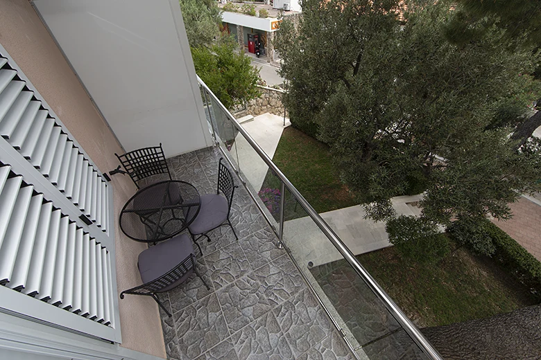 Apartments Škrabić, Brela - balcony with seaview