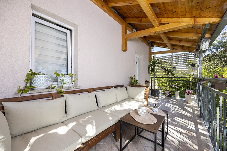 veranda