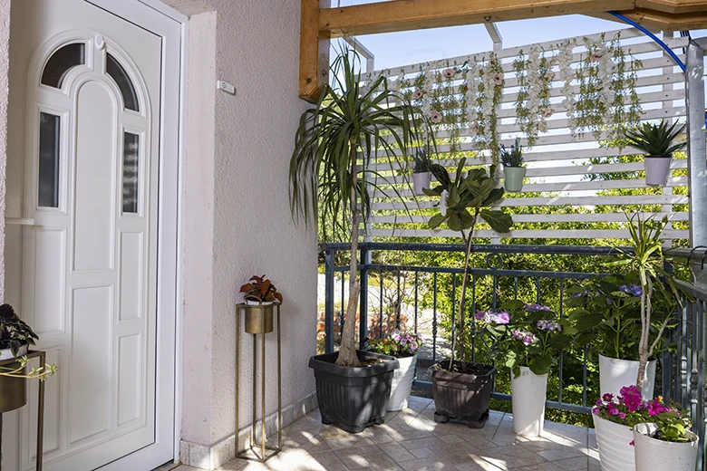 veranda