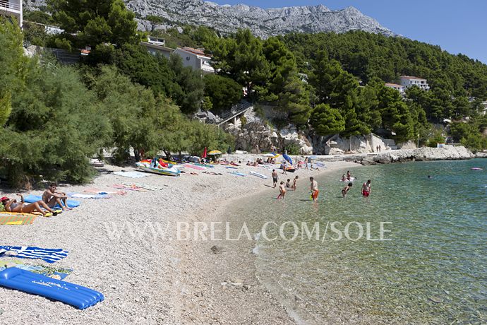 Beach in Brela Šit