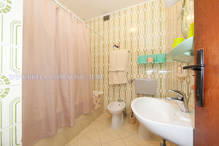 apartments Jure Šošić, Brela - first bathroom