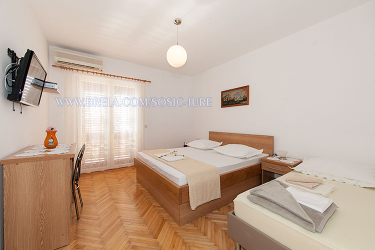 apartments Jure Šošić, Brela - bedroom