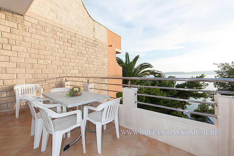 apartments Jure Šošić, Brela - large terrace with sea view