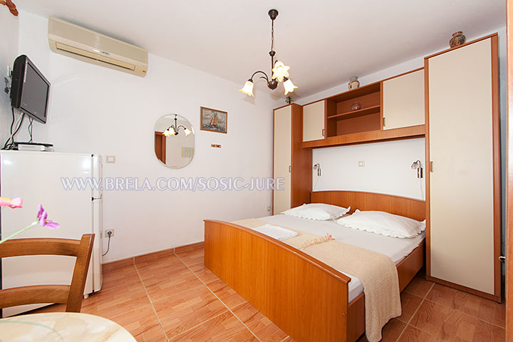 apartments Jure Šošić, Brela - bedroom