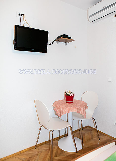 apartments Šoši, Brela - dining table