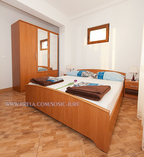 apartments Jure Šošić, Brela - first bedroom