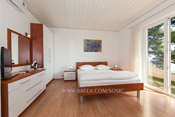 Brela Podrače, apartments Mirjana - large bedroom