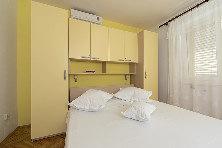 Apartments Stipan, Brela - bedroom