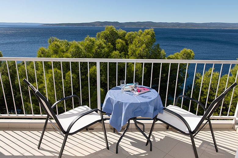 Apartments Villa Sunset, Brela - balcony with seaview