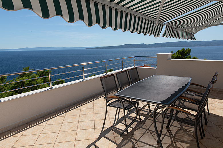 Apartments Tomaš, Brela - house, terrace with seaview