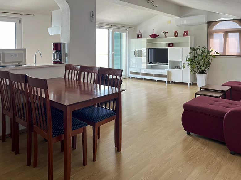 Apartments Tomaš, Brela - living and dining room