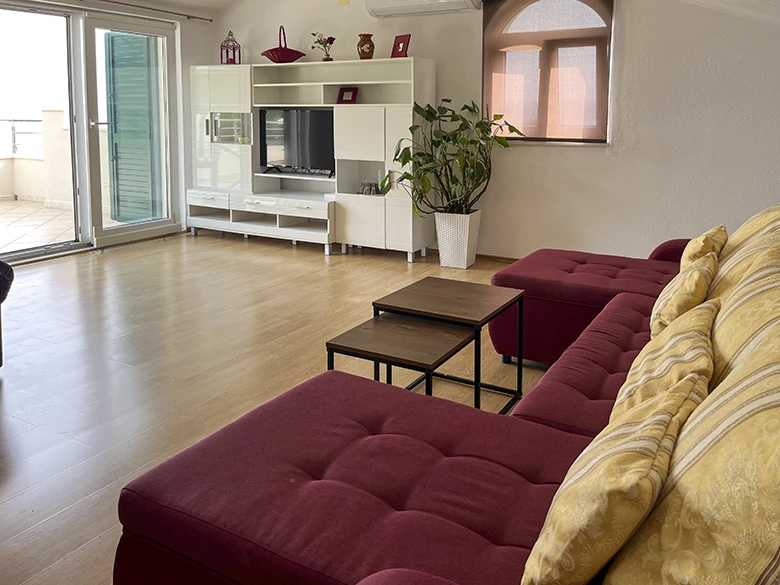 Apartments Tomaš, Brela - living and dining room