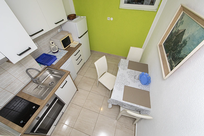 apartments Tunja, Brela - kitchen