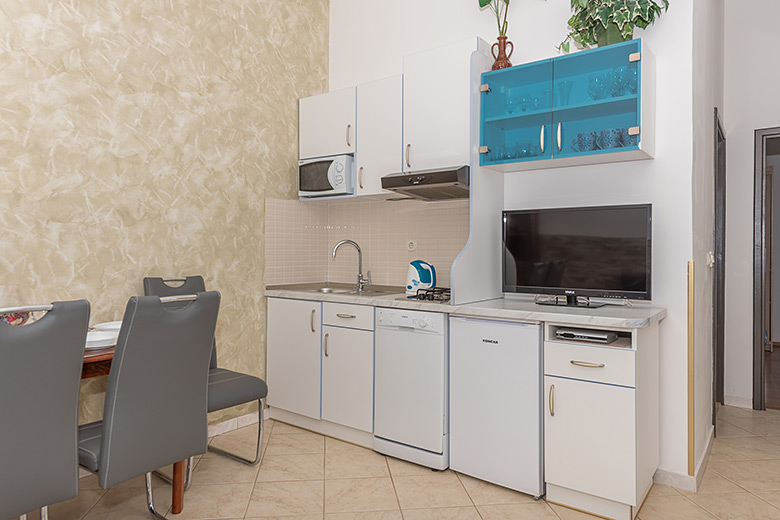 apartments Vanja, Brela - kitchen