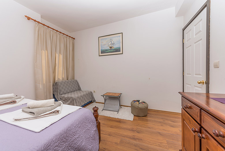 apartments Vanja, Brela - bedroom