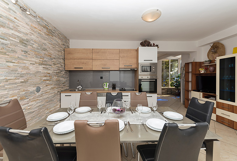 apartments Vanja, Brela - dining room