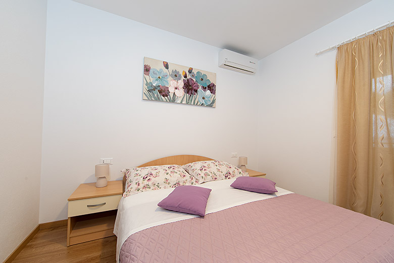 Apartments Vice, Brela - bedroom