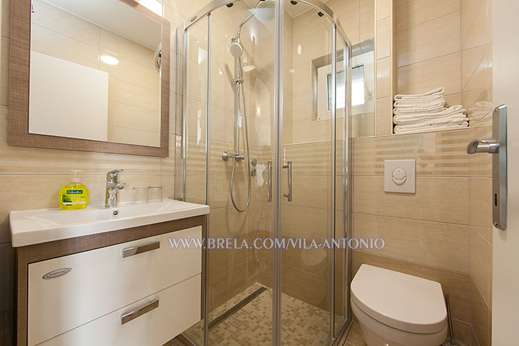 Vila Antonio, Brela - bathroom