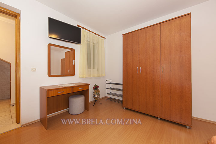 wardrobe, dressing table, mirror